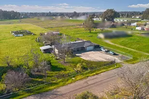 8208 Dierks Rd, Sacramento, CA 95830 - Photo 2