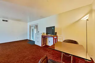 8208 Dierks Rd, Sacramento, CA 95830 - Photo 20