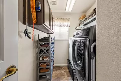 9820 Spring View Way, Elk Grove, CA 95757 - Photo 34