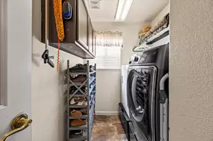 9820 Spring View Way, Elk Grove, CA 95757 - Photo 34