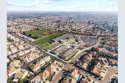 9820 Spring View Way, Elk Grove, CA 95757 - Photo 44