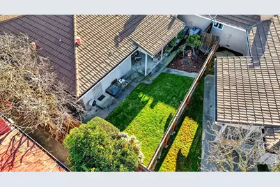 5940 Gloria Drive, Sacramento, CA 95822 - Photo 32