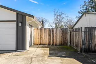 205 Briarcliff Dr, Folsom, CA 95630 - Photo 48