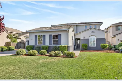 5204 Crown Bench Circle, Elk Grove, CA 95757 - Photo 4