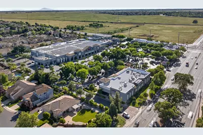 5204 Crown Bench Circle, Elk Grove, CA 95757 - Photo 68