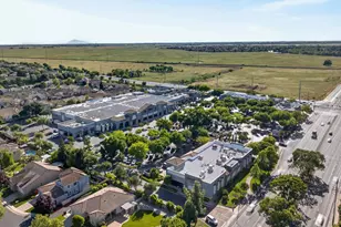 5204 Crown Bench Cir, Elk Grove, CA 95757 - Photo 68