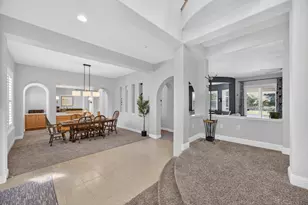 5204 Crown Bench Cir, Elk Grove, CA 95757 - Photo 10