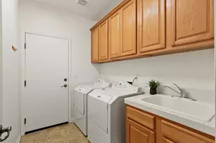 1047 Elsworth Way, Folsom, CA 95630 - Photo 44