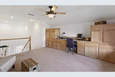 1047 Elsworth Way, Folsom, CA 95630 - Photo 28