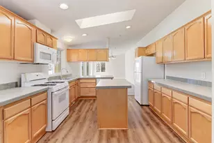 12412 Plum Ln, Wilton, CA 95693 - Photo 16