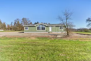 12412 Plum Ln, Wilton, CA 95693 - Photo 4