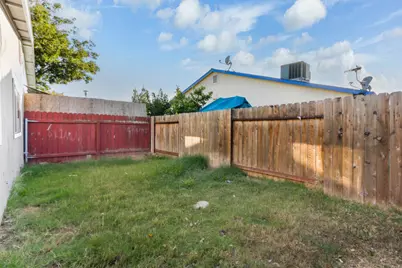 6690 Hometown Way, Sacramento, CA 95828 - Photo 26