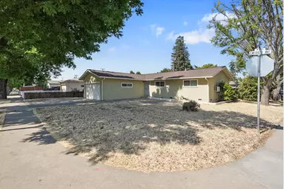 301 S Emerald Avenue, Modesto, CA 95351 - Photo 1