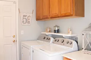 1606 Symphony Ln, Hughson, CA 95326 - Photo 8