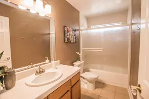 9513 Laguna Lake Way, Elk Grove, CA 95758 - Photo 30