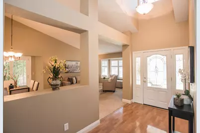 9513 Laguna Lake Way, Elk Grove, CA 95758 - Photo 8