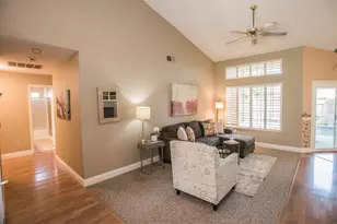 9513 Laguna Lake Way, Elk Grove, CA 95758 - Photo 14