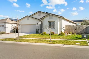 781 Chalice Creek Dr, Plumas Lake, CA 95961 - Photo 4