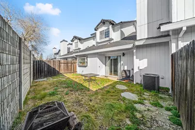 4752 67th Street, Sacramento, CA 95820 - Photo 18