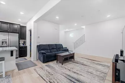 9287 Mystic Lake Aly, Sacramento, CA 95829 - Photo 8