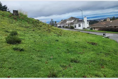 6002 Mazuela Drive, Oakland, CA 94611 - Photo 2