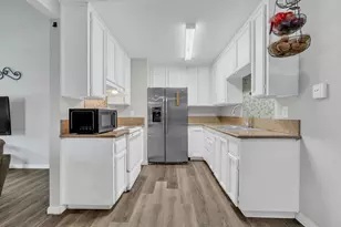 7283 Florin Mall Dr, Sacramento, CA 95823 - Photo 10