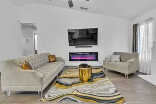 8604 Luciano Ct, Sacramento, CA 95828 - Photo 14