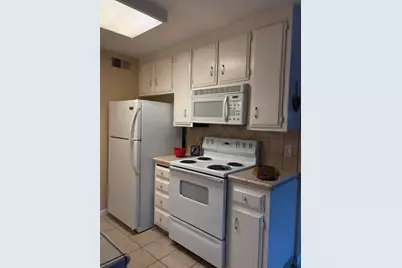 3790 W. Benjamin Holt Drive #Apt 6, Stockton, CA 95219 - Photo 4