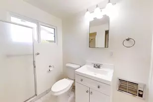 2433 Gwen Dr, Sacramento, CA 95825 - Photo 10