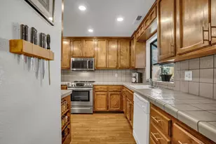 985 Camphor St, Manteca, CA 95337 - Photo 12