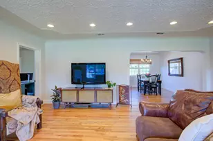 1305 Fiori Ave, Modesto, CA 95350 - Photo 12