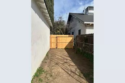 209 Locust Street, Modesto, CA 95351 - Photo 4