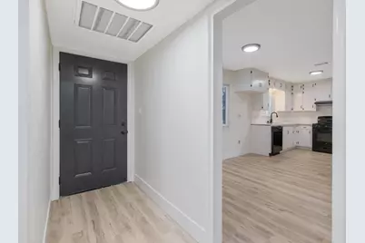 697 E Scott Avenue, Fresno, CA 93710 - Photo 6