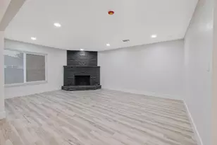 697 E Scott Ave, Fresno, CA 93710 - Photo 20