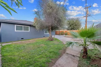 697 E Scott Avenue, Fresno, CA 93710 - Photo 42