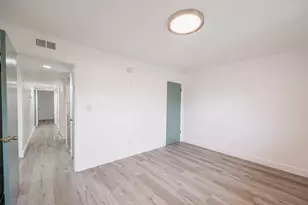 6920 Maita Cir, Sacramento, CA 95820 - Photo 12