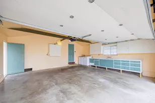 6920 Maita Cir, Sacramento, CA 95820 - Photo 22