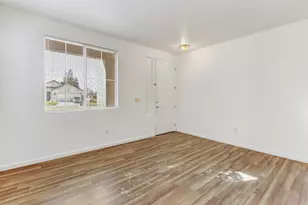 8203 Gardenside Ct, Sacramento, CA 95829 - Photo 4