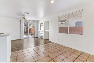 8203 Gardenside Court, Sacramento, CA 95829 - Photo 8