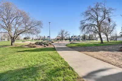 8203 Gardenside Court, Sacramento, CA 95829 - Photo 44