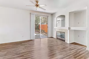 8203 Gardenside Ct, Sacramento, CA 95829 - Photo 10