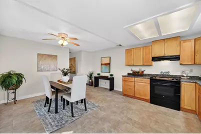 7920 Daffodil Way, Citrus Heights, CA 95610 - Photo 12