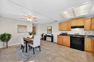 7920 Daffodil Way, Citrus Heights, CA 95610 - Photo 12