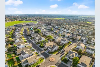 5333 Buckwood Way, Sacramento, CA 95835 - Photo 8