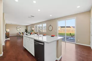 11029 Brattleboro Cir, Mather, CA 95655 - Photo 16