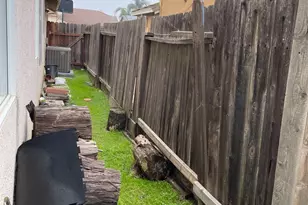 774 Sugar Pine Dr, Lathrop, CA 95330 - Photo 18