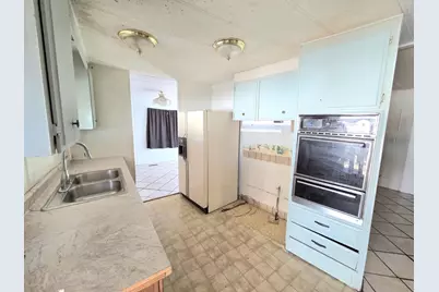 Mobile Way, Sacramento, CA 95834 - Photo 10