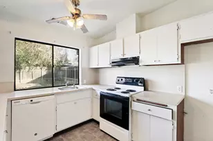 850 Del Oro St, Woodland, CA 95695 - Photo 12