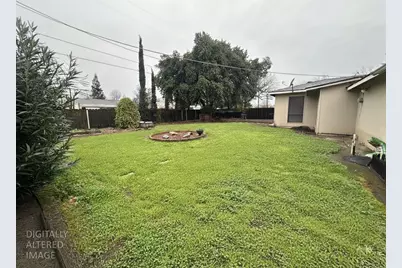 1460 E Hawkeye Ave, Turlock, CA 95382 - Photo 12
