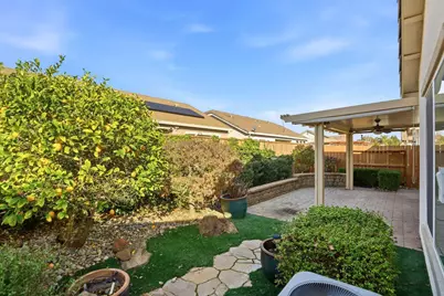 7713 Peak Forest Way, Elk Grove, CA 95757 - Photo 40